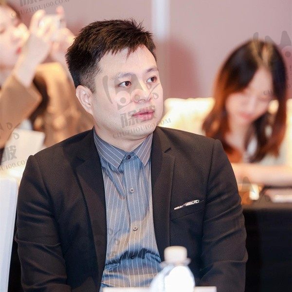 胡柏