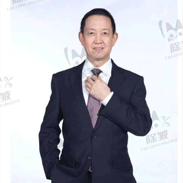 重庆华美整形外科医院陈德法